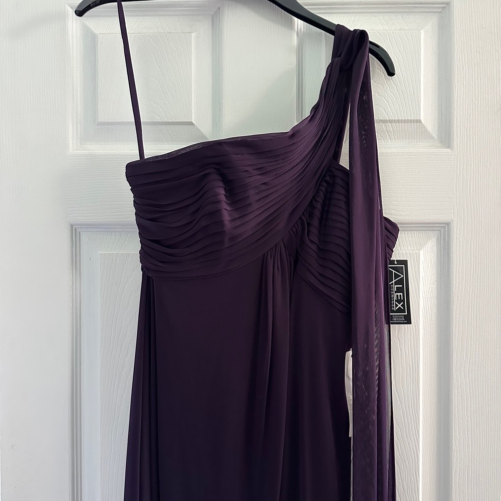 NEW Alex Evenings dress